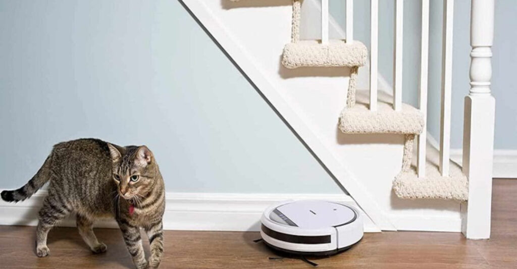 Robot hút bụi có lau cầu thang được không